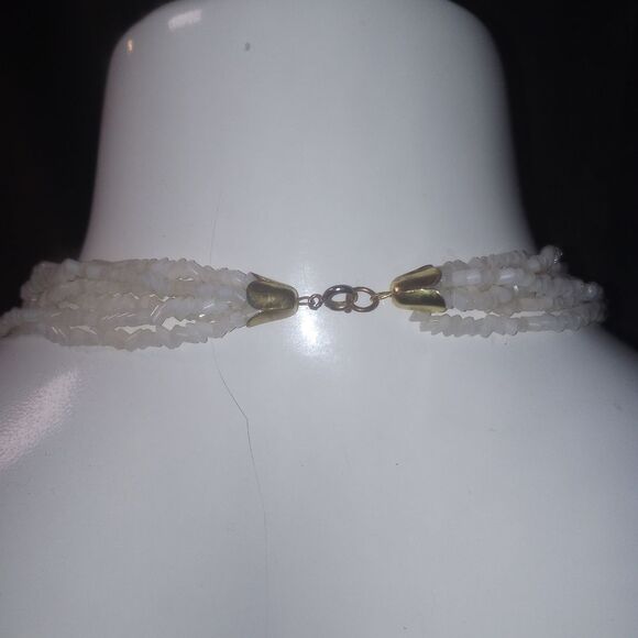 Vintage Multi Strand White Bead Necklace 24 in Long EUC - Picture 2 of 7